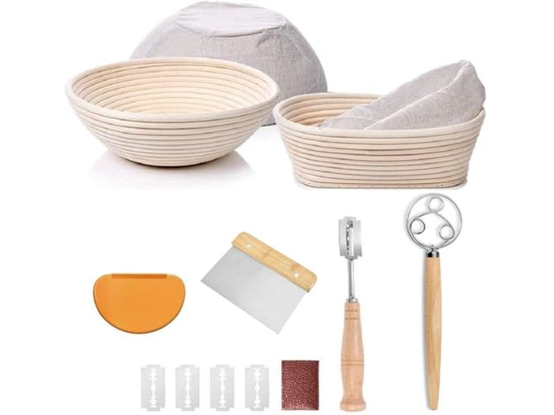 Handwerklicher Brot-Gärkorb Handgemachter Teigschaber und günstige Gärung